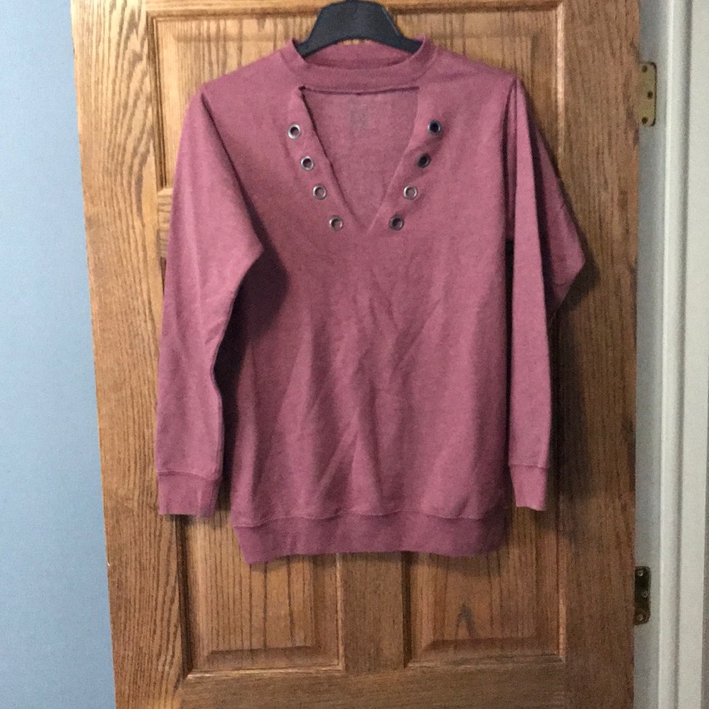 Red choker sweatshirt